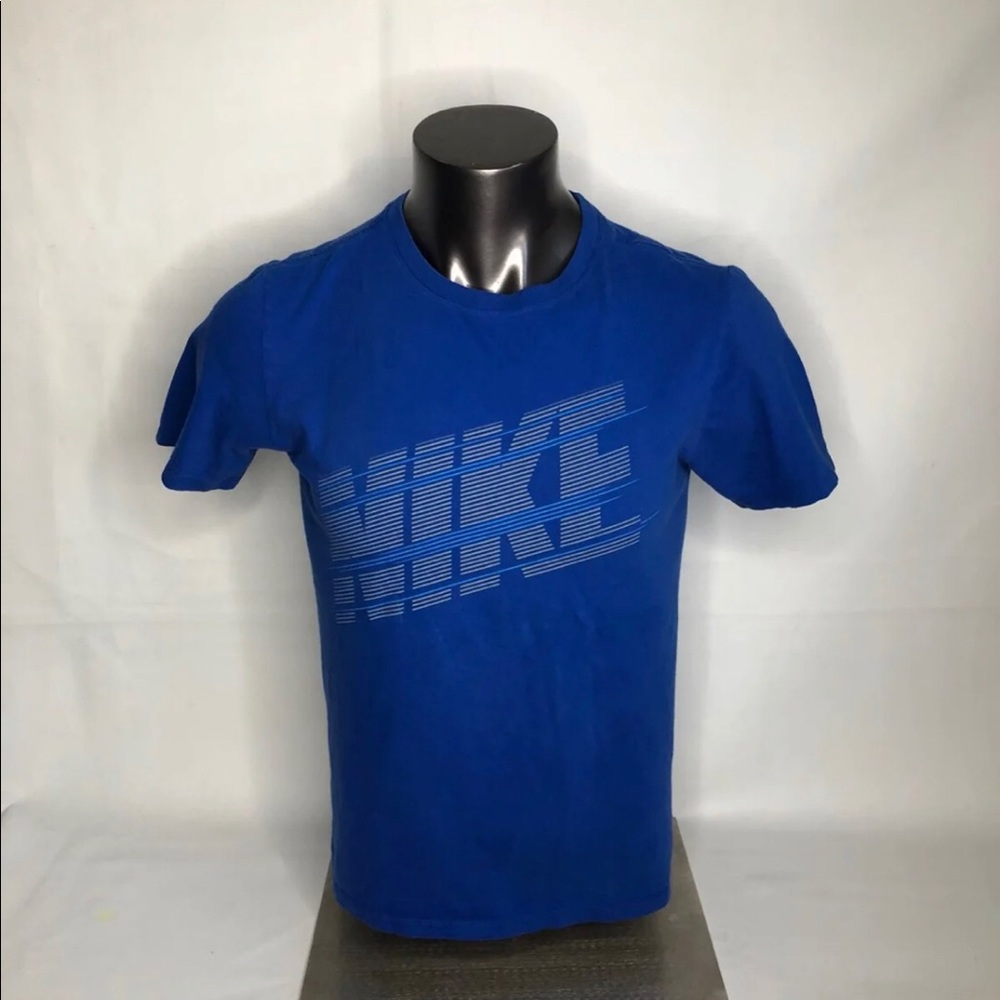 Nike Men’s Blue Graphic Shirt